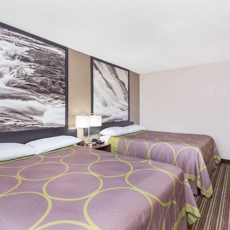 מלון Super 8 By Wyndham Columbus Airport מראה חיצוני תמונה