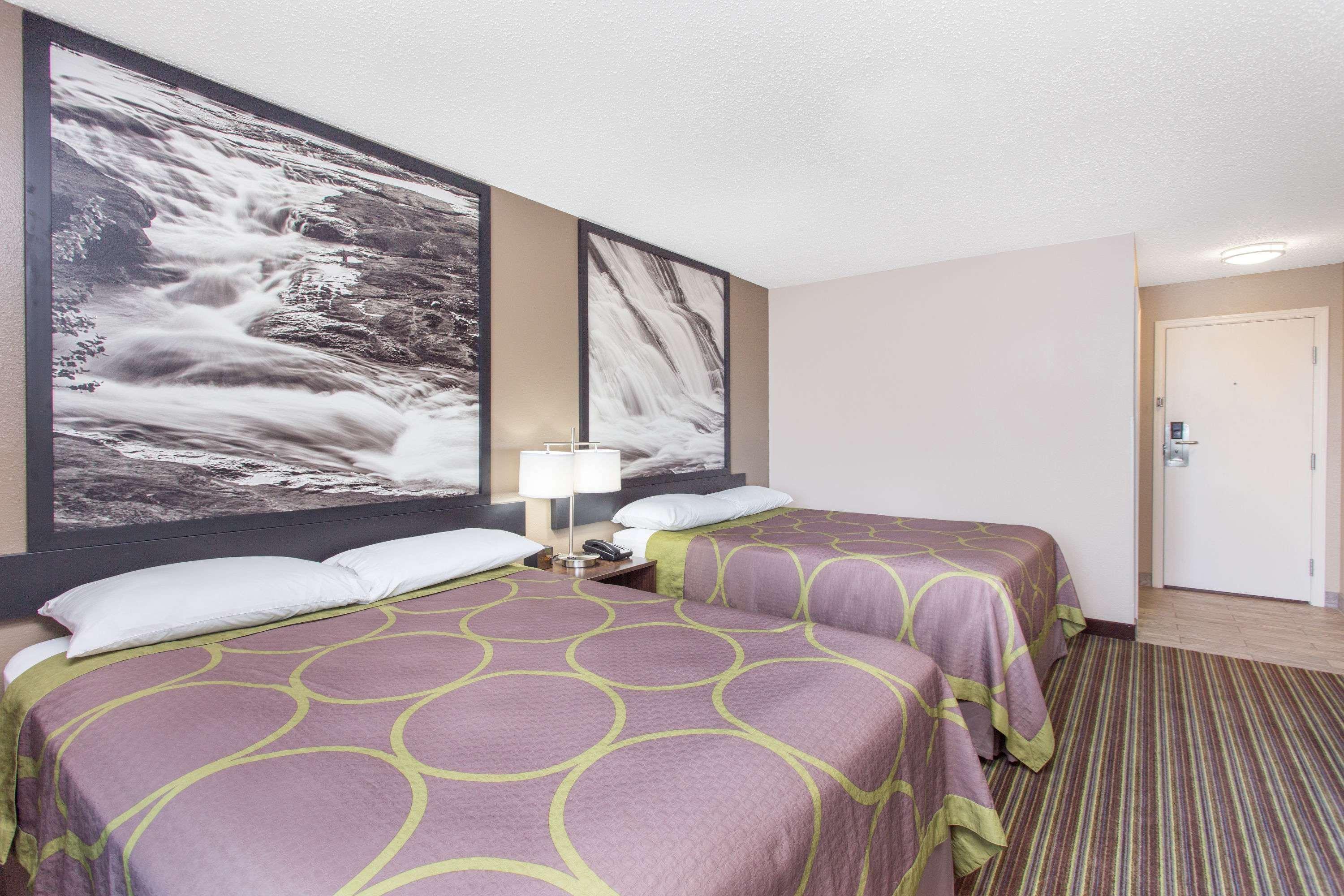 מלון Super 8 By Wyndham Columbus Airport מראה חיצוני תמונה