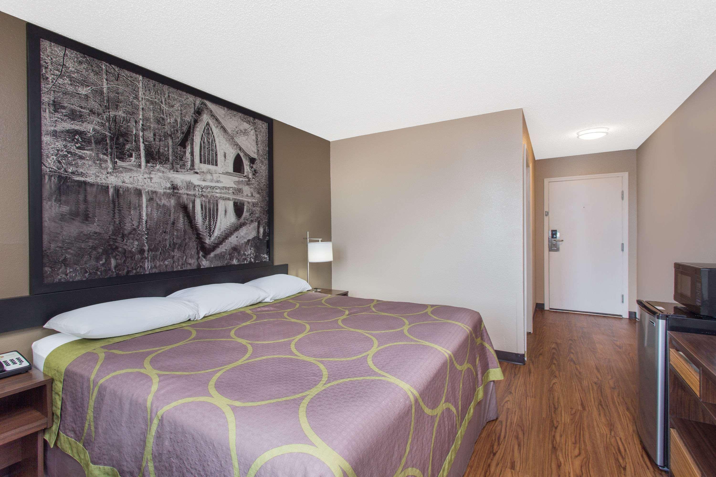 מלון Super 8 By Wyndham Columbus Airport מראה חיצוני תמונה