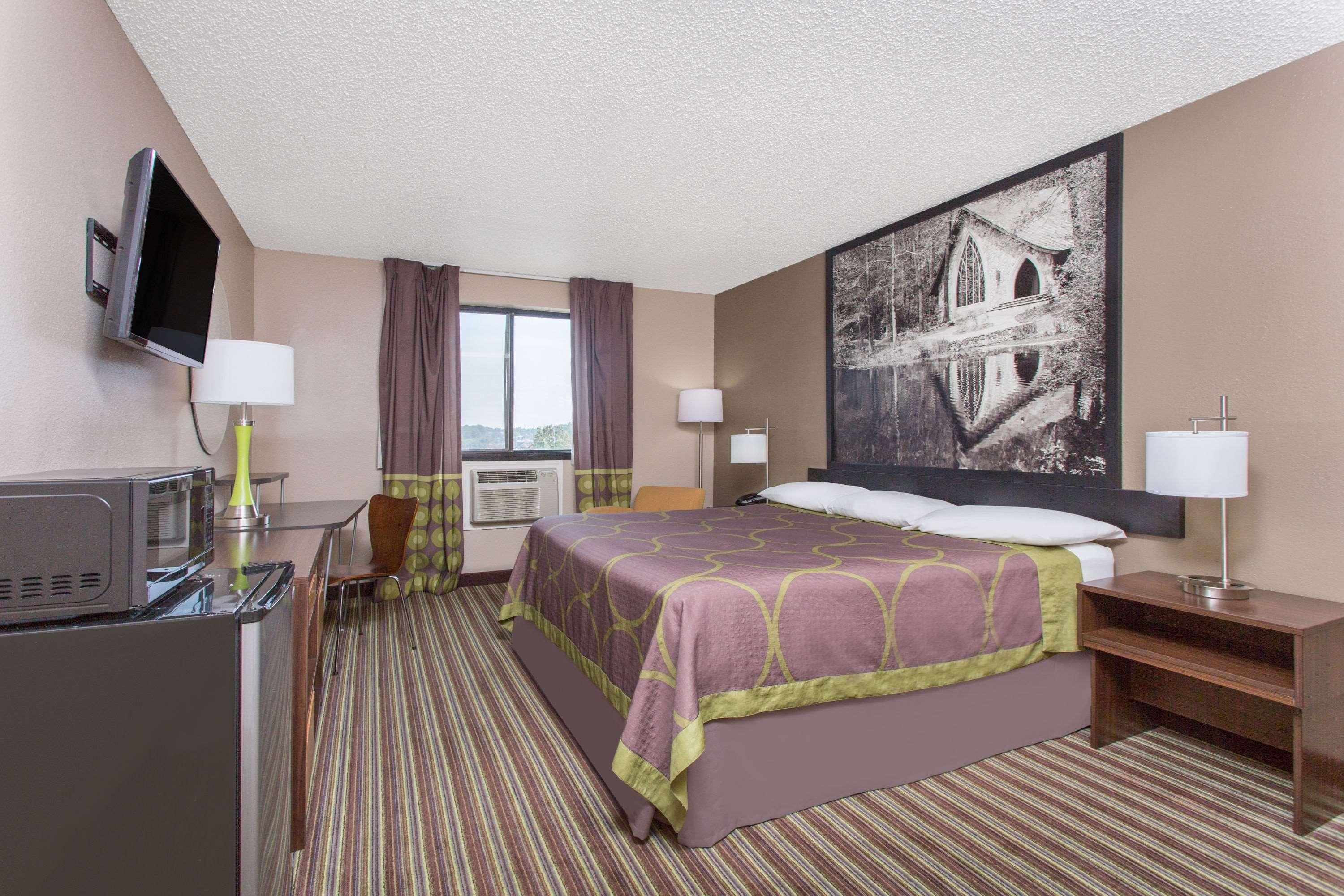 מלון Super 8 By Wyndham Columbus Airport מראה חיצוני תמונה