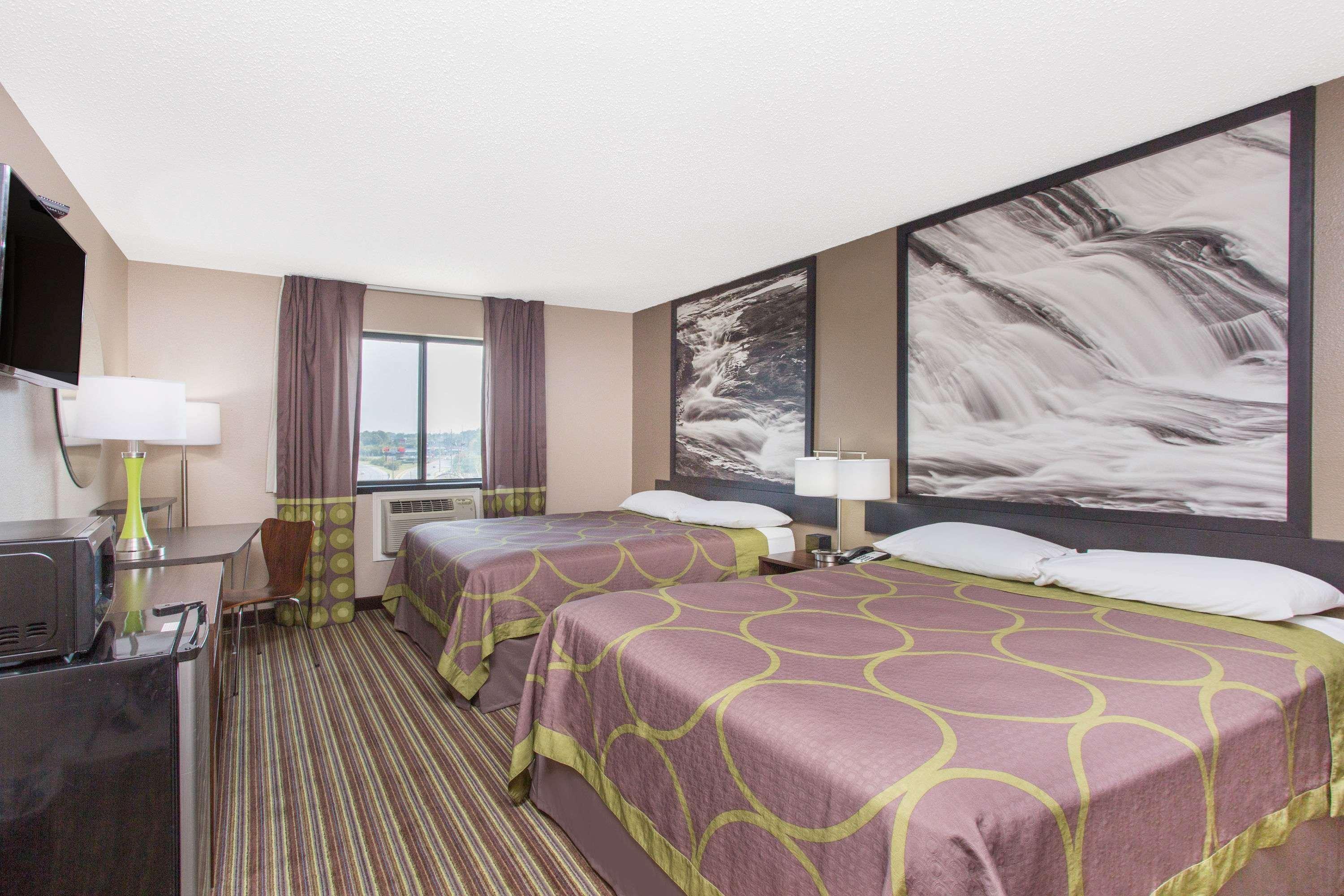 מלון Super 8 By Wyndham Columbus Airport מראה חיצוני תמונה