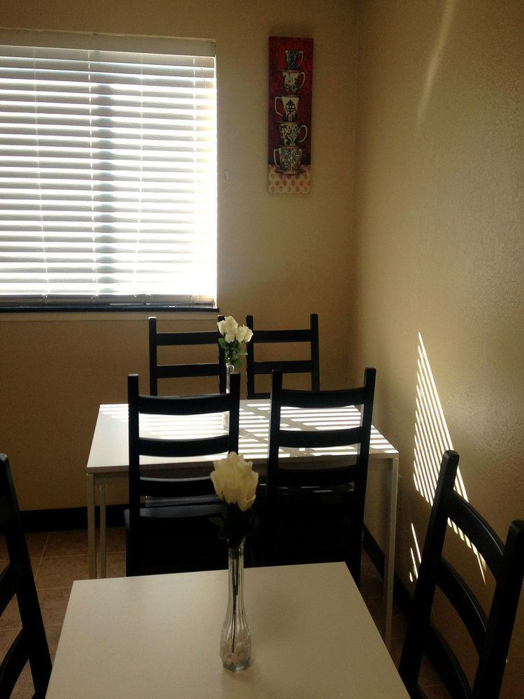 מלון Super 8 By Wyndham Columbus Airport מראה חיצוני תמונה