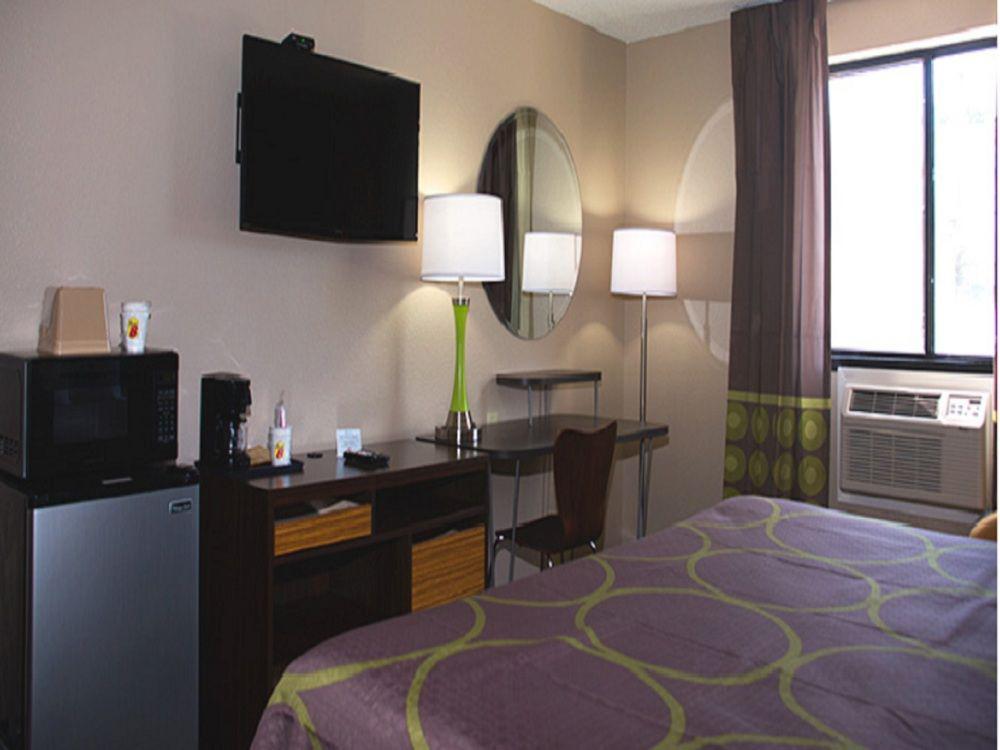 מלון Super 8 By Wyndham Columbus Airport מראה חיצוני תמונה