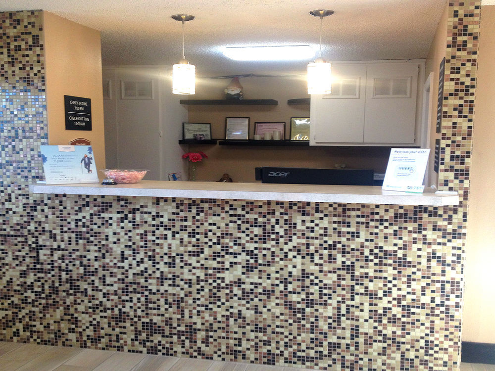 מלון Super 8 By Wyndham Columbus Airport מראה חיצוני תמונה